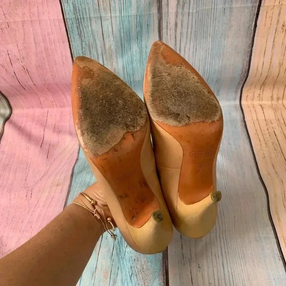 Coach pointy toe nude color pumps - Picture 8 of 13